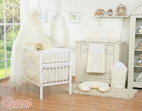 Duża moskitiera do łóżeczka dziecięcego z szyfonu z wiszącymi serduszkami i kokardką - kremowa