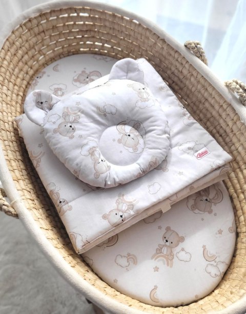 Kołderka z wypełnieniem i poduszka profilowana Miś - zestaw 2cz. - beżowy miś z tęczą