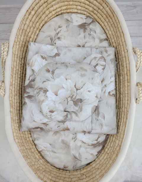 Kołderka z wypełnieniem i poduszka profilowana Miś - zestaw 2cz. - Peonies beige