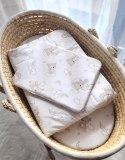 Komplet pościeli dla niemowląt z wypełnieniem 2-cz 75x100cm NEWBORN - beżowy miś z tęczą