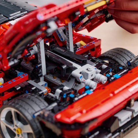LEGO Technic Ferrari Daytona SP3 Samochód 42143