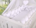 Drewniane łóżeczko dla niemowląt 120x60cm Lorenzo III białe, z osłonkami gryzakami
