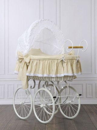 Wiklinowy kosz Mojżesza Retro ze składaną budką Christine - biały + beżowa pościel z koronką