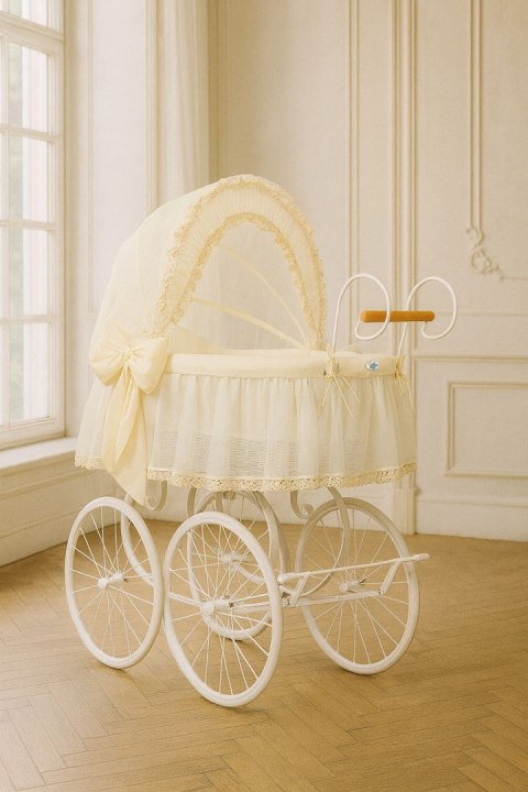 Wiklinowy kosz Mojżesza Retro ze składaną budką Eliza - biały + kremowa pościel z koronką