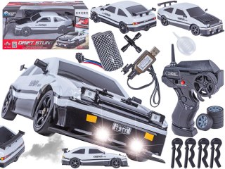 DUŻY Samochód Do Driftu Auto RC Drift 1:16 2,4 GHz PARA DYM Biała Toyota 4WD LED