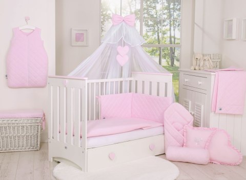 Drewniane łóżeczko dla niemowląt 120x60cm Lorenzo III biało-różowe, z osłonkami gryzakami