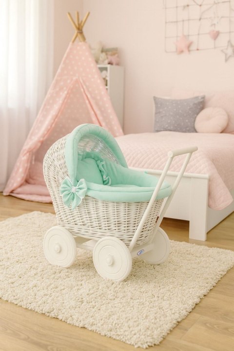 Wiklinowy wózek dla lalek pchacz biały z miętową pościelką i miękką wyściółką STELLA