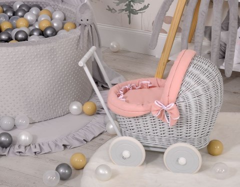 Wiklinowy wózek dla lalek pchacz szary z pościelką i miękką wyściółką brudny róż STELLA