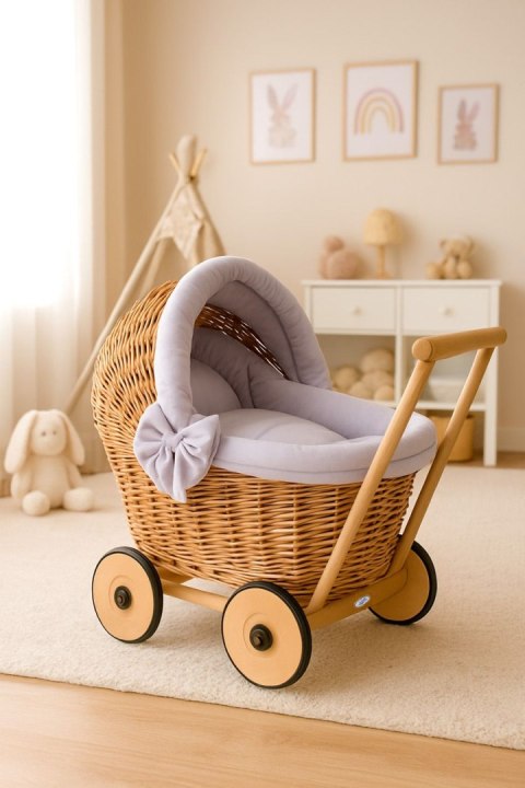 Wiklinowy wózek dla lalek pchacz z szarą pościelką i miękką wyściółką STELLA - naturalny