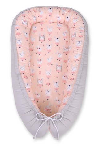 Kokon niemowlęcy dwustronny kojec otulacz Premium BOBONO- króliczki baletnice różowe